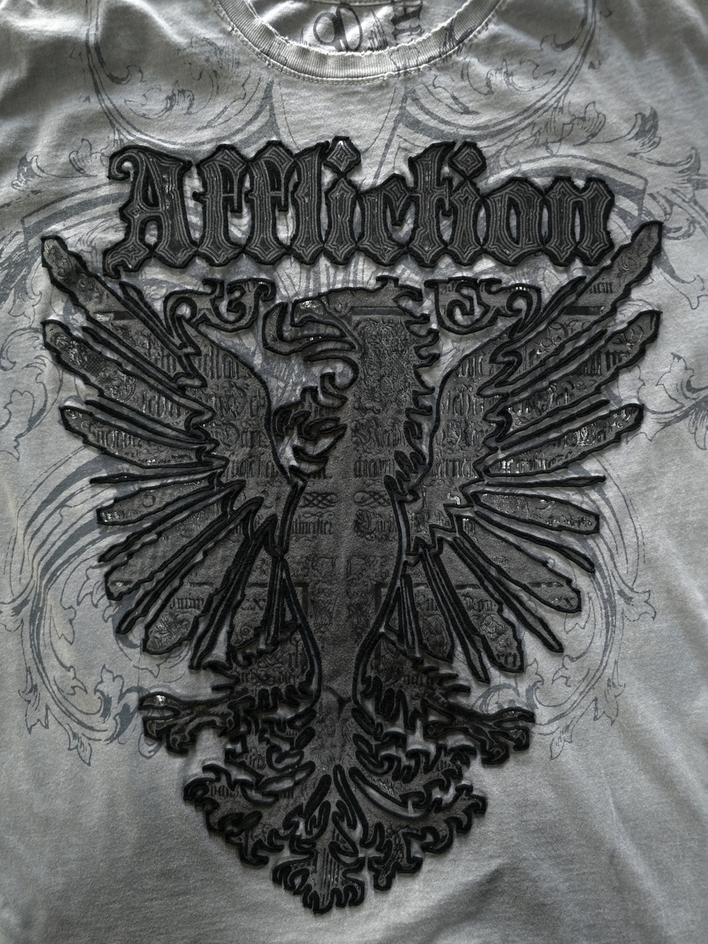 AFFLICTION Cross Wing Grunge Cyber Y2K Style Men's Med Grey & Black Crew TShirt